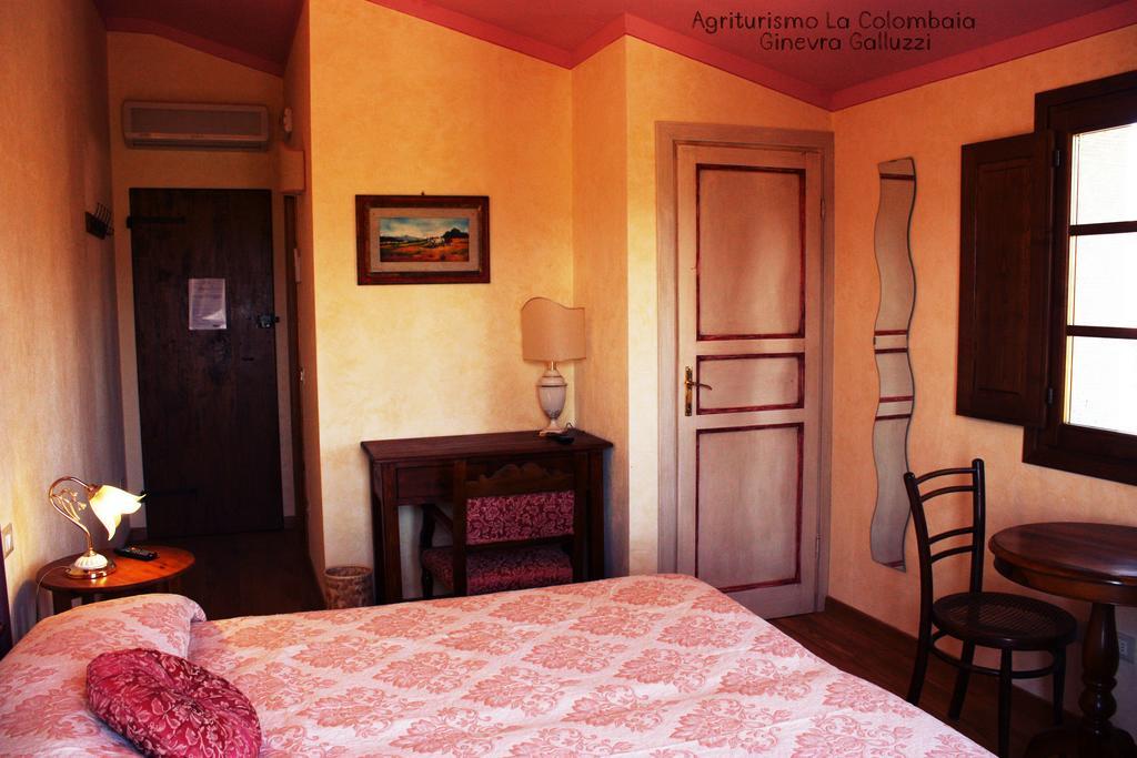 Agriturismo La Colombaia Villa วิคคิโอ ภายนอก รูปภาพ